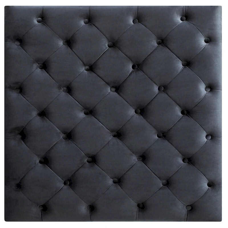 Grand pouf capitonné en velours