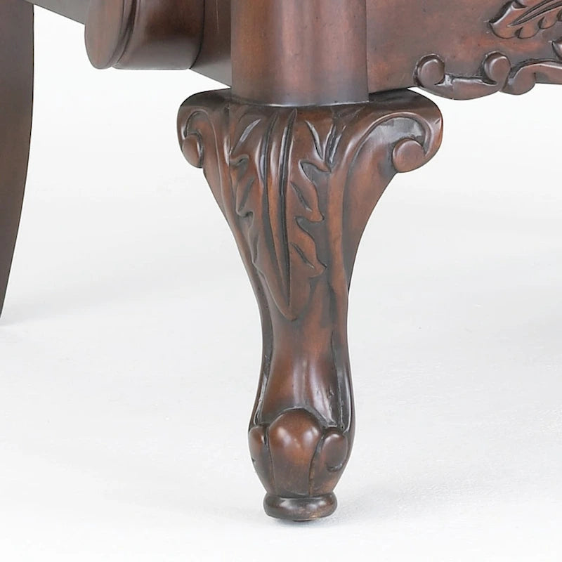 Fauteuil sculpté marron